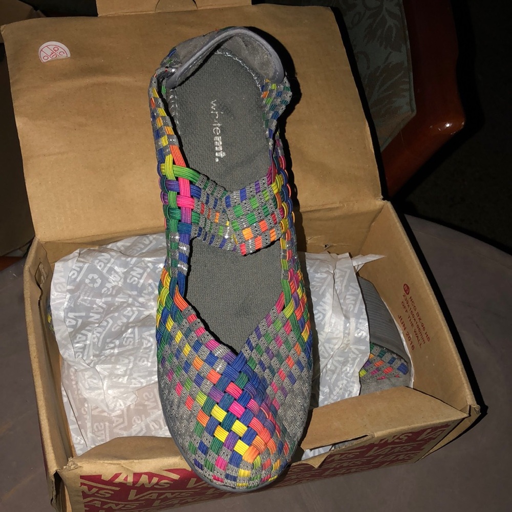 Women heel shoe